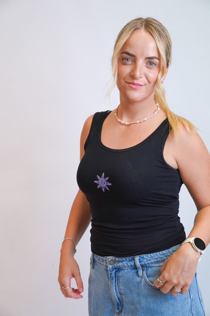 SUNNY STAPLE SINGLET BLACK